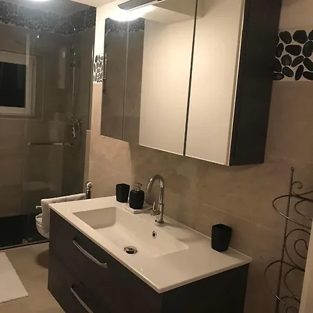 Modernes Im Duesseldorfer Norden Lejlighed