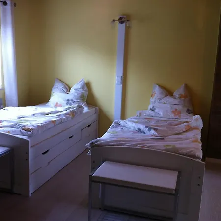 Modernes Im Duesseldorfer Norden Apartment